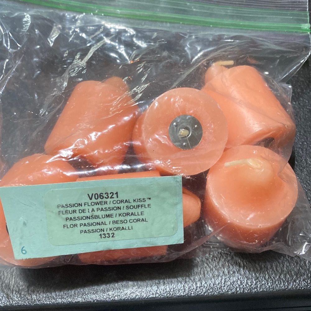 Partylite Passion Flower votive candles (6)